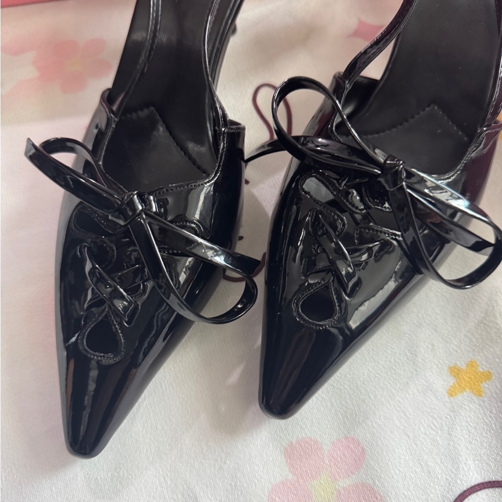 Miu Miu Black Patent Leather Pointed Toe Slingback Heels - Picture 4 of 9